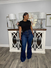 Load image into Gallery viewer, Eva Waist Jeans
